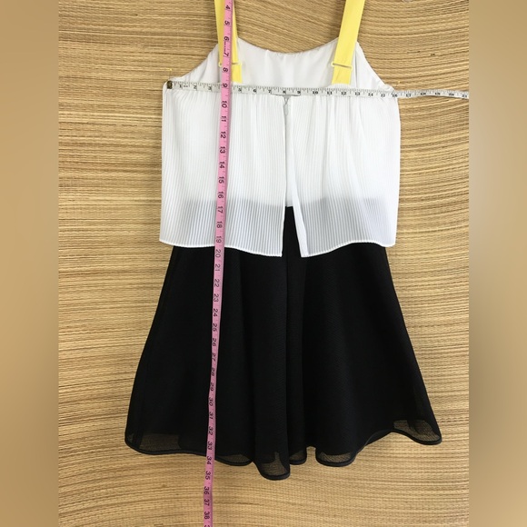 SANDRO Made In Portugal Two Tiered Color-block White/Black Yellow Plisse Dress 2 - Picture 11 of 11